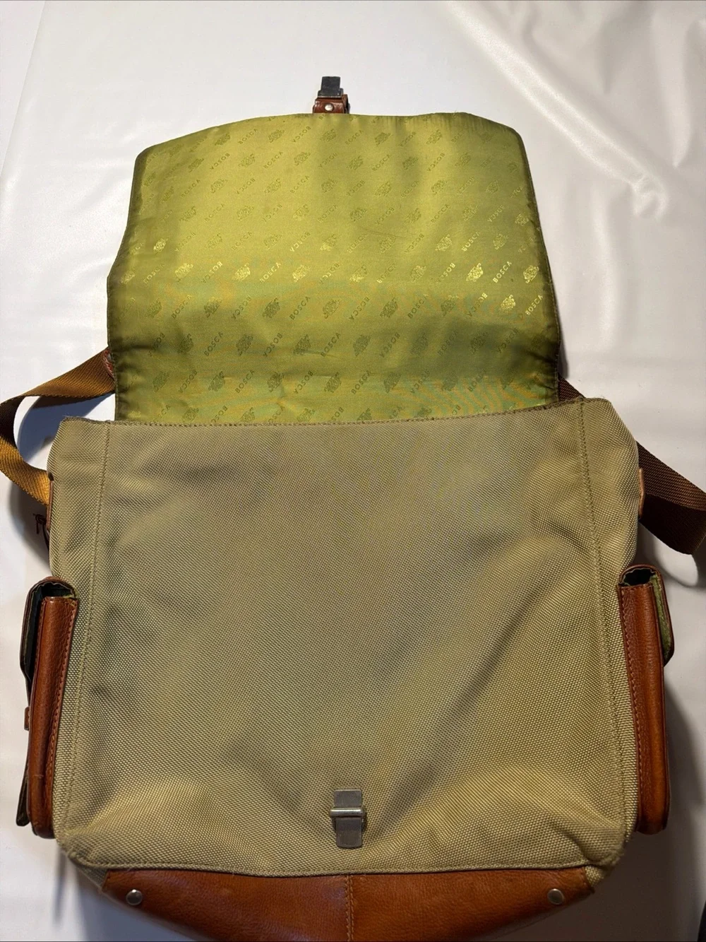 Bosca Leather & Nylon Messenger Bag Briefcase Tan & Brown Attache Laptop Work